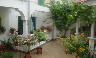 Studio apartment on the ground floor